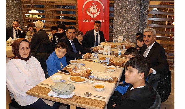 Devlet himayesindeki çocuklara anlamlı iftar