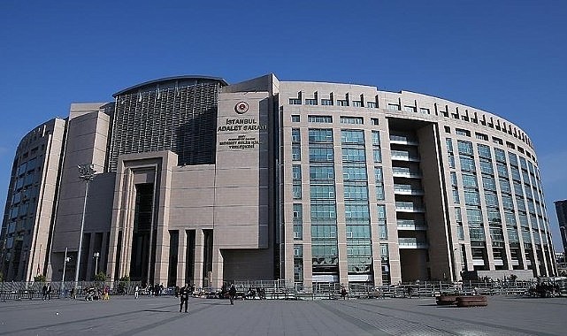 İBB seçime gidiyor! Tutuklanan Ekrem İmamoğlu görevden uzaklaştırıldı