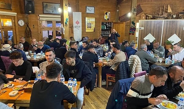 İl Müftüsü Karadeniz, Huzurevi Sakinleriyle İftar Yaptı