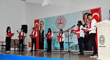 İstiklal Marşı’nın kabulünün 104.Yılı törenle kutlandı