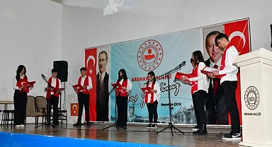 İstiklal Marşı’nın kabulünün 104.Yılı törenle kutlandı