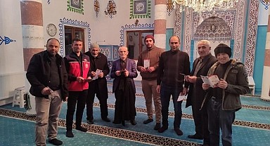 Sosyal Hizmetler camilerde broşür dağıttı