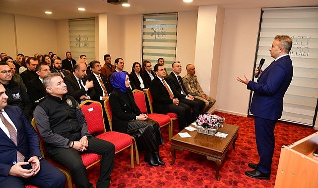 Vali Çiçek: “Tüm kurumlar Aile Yılı Eylem Planında görevini eksiksiz yapmalıdır”