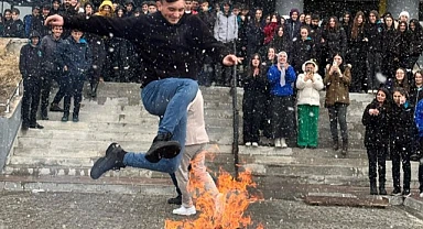 Yunus Emre Lisesinde Nevruz ateşi yakıldı