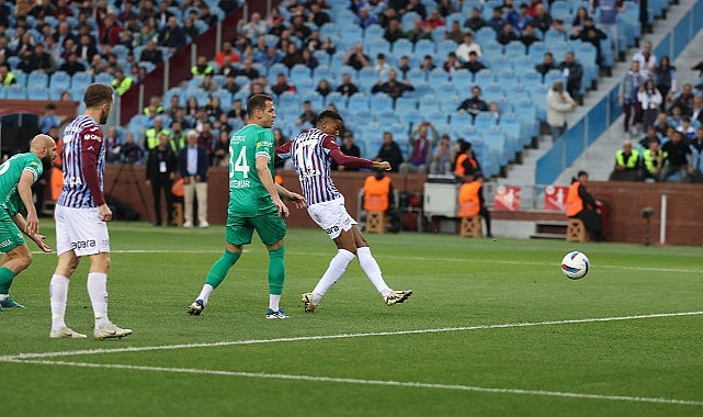 3 kırmızı kart 5 gol! Trabzonspor yarı finalde