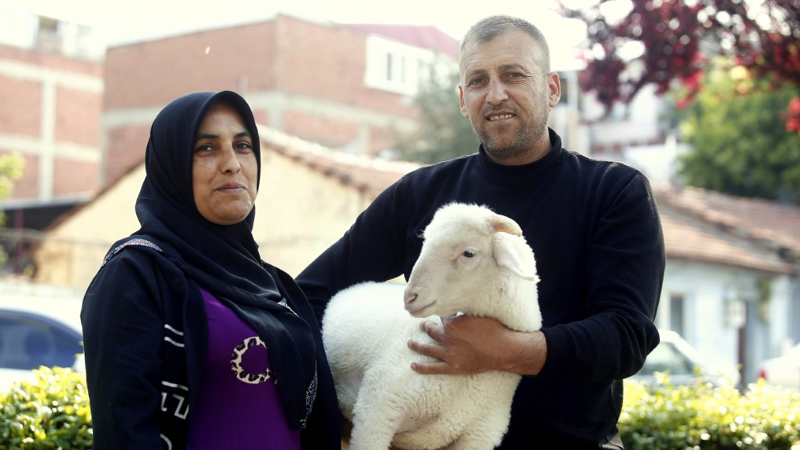 Kuzuya evlatları gibi bakıyorlar
