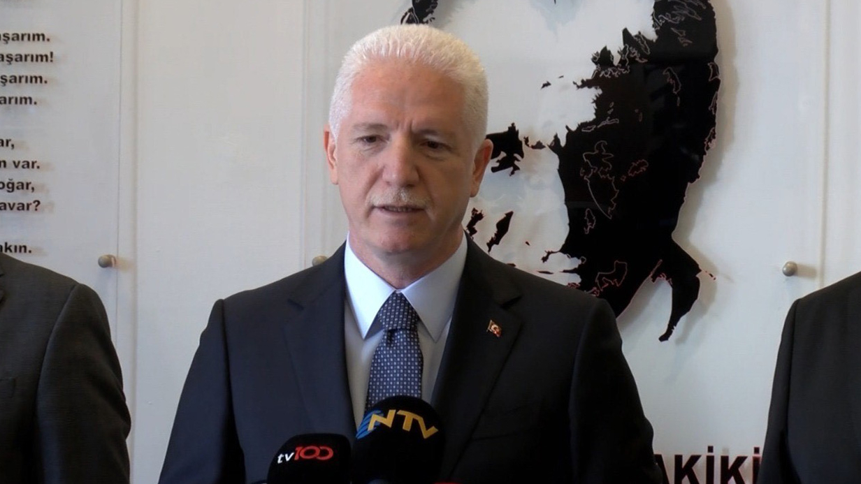 Depremde hasar alan okul var mı? Vali Gül açıkladı