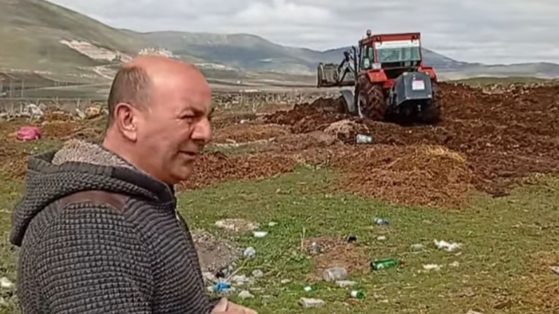 Muhtar uyardı: Gübre dökmeyin!