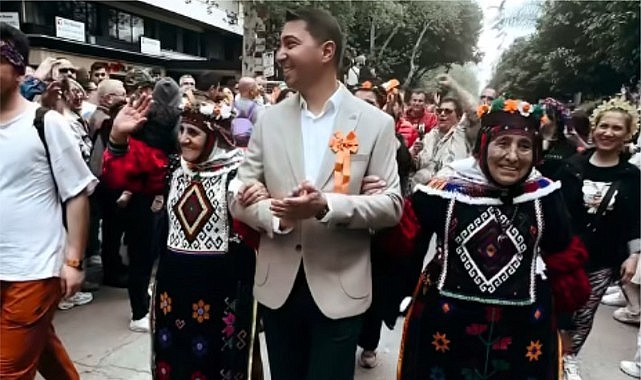 Adana’da Damal rüzgârı esti