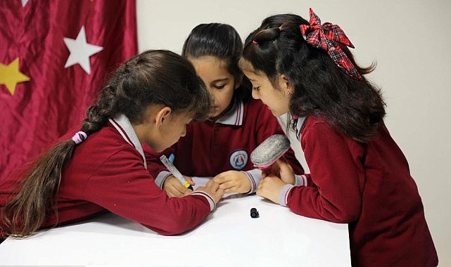 Ağrı’da minik öğrencilerin kitap sevgisi bilgi yarışmasına taşındı