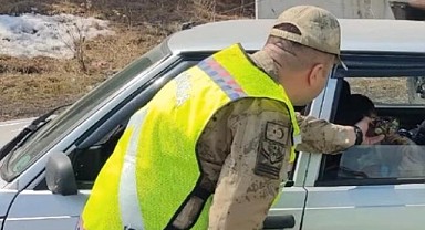 Ardahan'da Jandarmadan şeker tadında uygulama