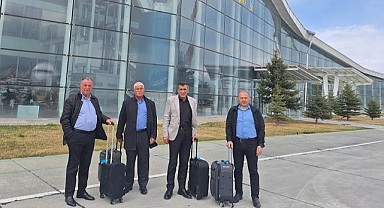 CHP Ardahan heyeti kurultay için yola çıktı