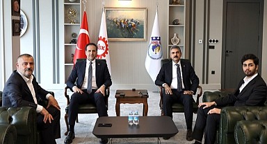 CHP’li vekil Genel-İş Sendikasını ziyaret etti