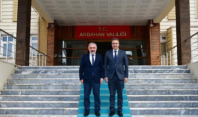 Eski rektör veda ziyaretlerine başladı