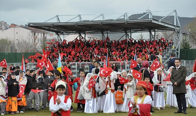 Kars'ta 23 Nisan coşkuyla kutlandı