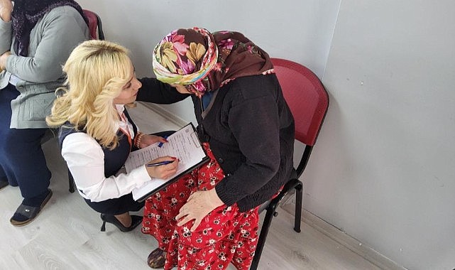 Kars’ta Açık Kapı’dan huzur evine ziyaret