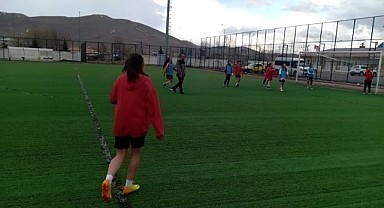 Kura Gençlik Spor, Play-Off yolunda final maçına çıkıyor!