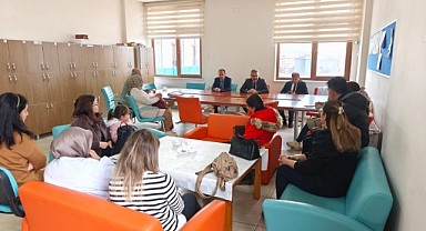 Müdür Uzantı, öğretmenlerle bir araya geldi