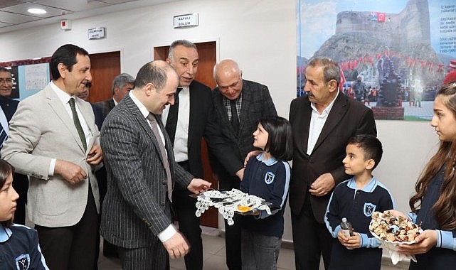 Öğrencilerin projeleri şenlikte görücüye çıktı