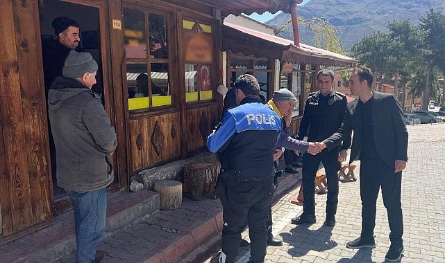 Polis ekipleri vatandaşlar için sahada