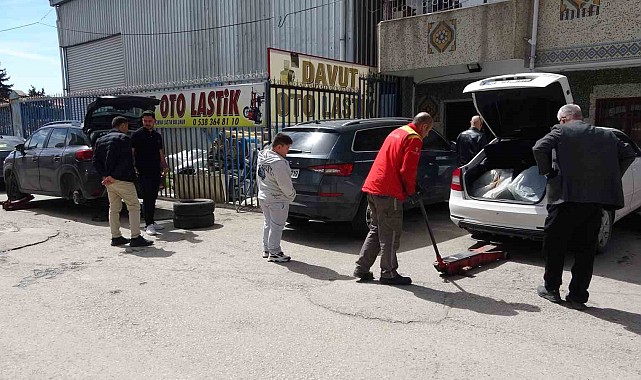 Van'daki oto lastikçilerde 'bahar' yoğunluğu