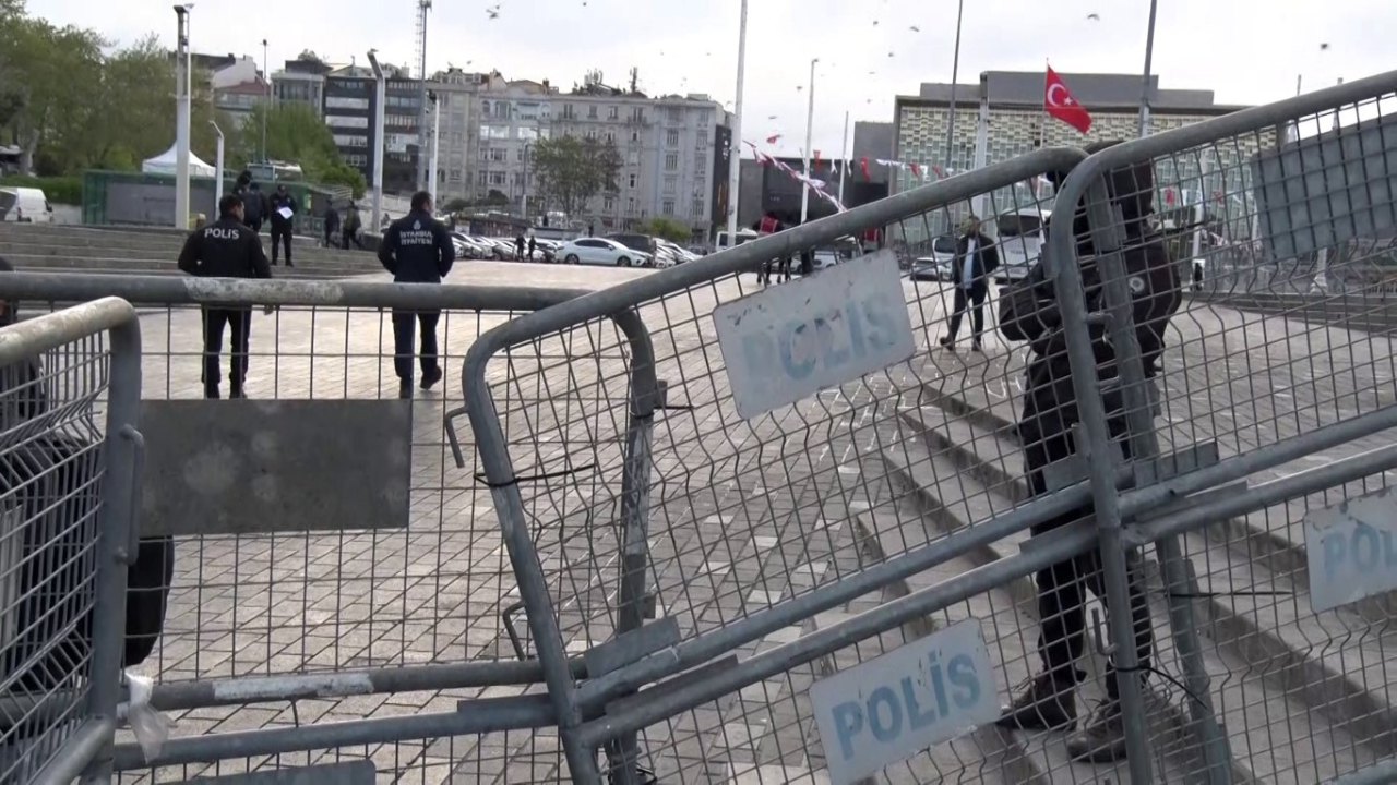 Taksim Meydanı ve İstiklal Caddesi’ne çıkan yollarda 1 Mayıs tedbirleri