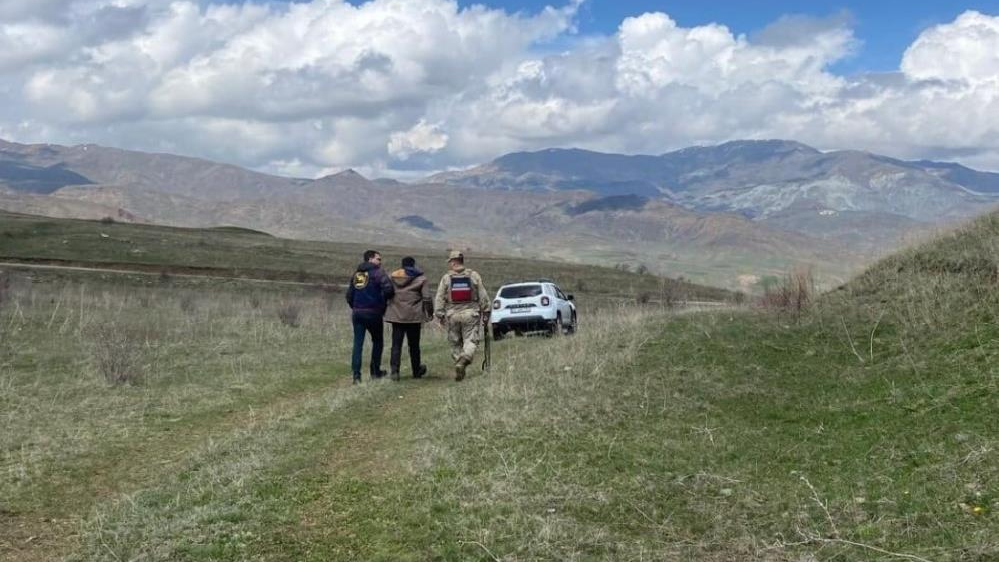 Aranan şahıs jandarmadan kaçamadı