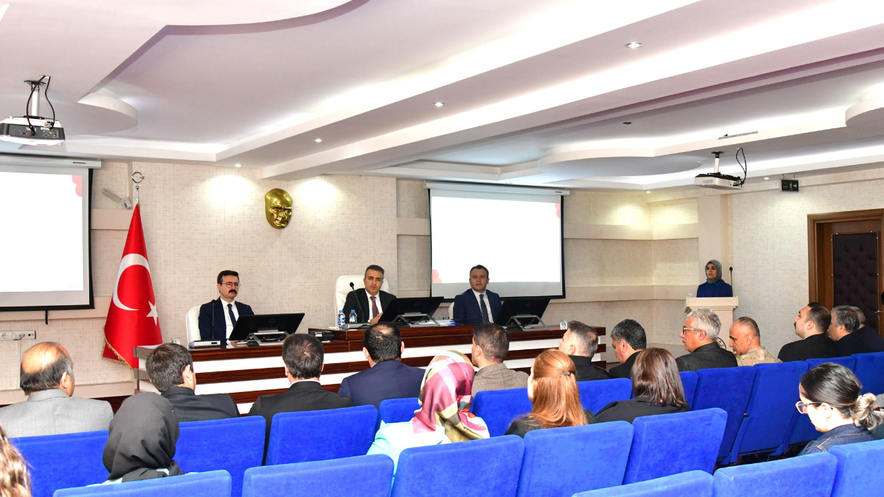 Kadına Yönelik Şiddetle Mücadele masaya yatırıldı