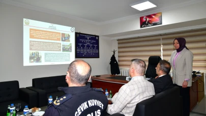 Vali Çiçek, Emniyetten brifing aldı