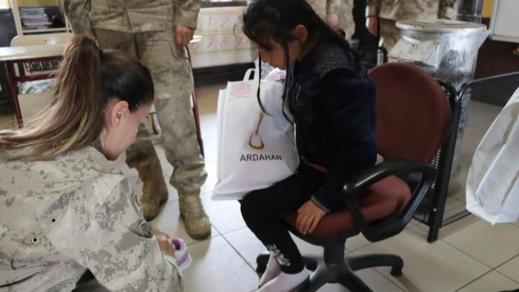 Jandarma sevgisi sınıfları ısıttı