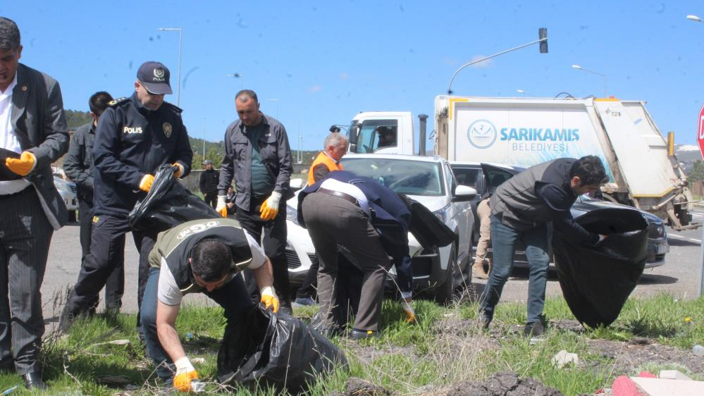 Sarıkamış'ta temiz çevre seferberliği