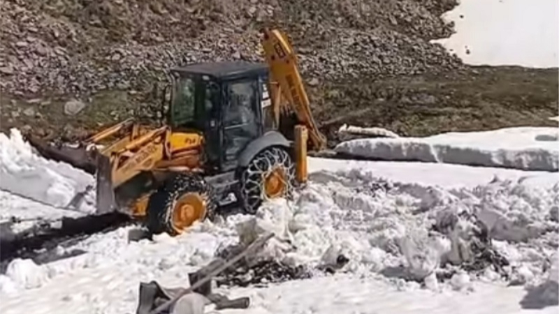 Damal Belediyesi su depolarını seramikle kapladı