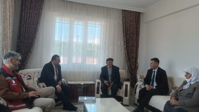 Şehit ailelerine duygusal ziyaret