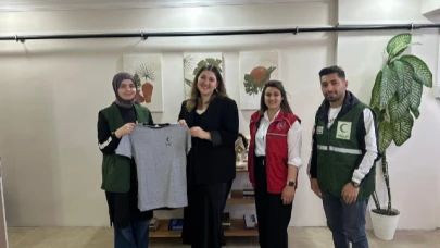 Yeşilay’dan Psikologlara çiçekli ziyaret