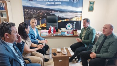 Dr. Askeroğlu, Sağlık-Sen’i ziyaret etti