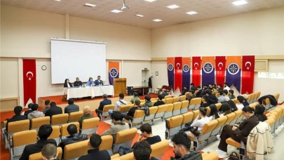 Azerbaycan Eğitim Müsteşarı Nesibova ARÜ’nün eğitim kalitesine hayran kaldı