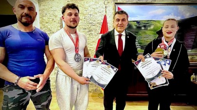 Başkan Demir, Yıldız’ları makamında ağırladı
