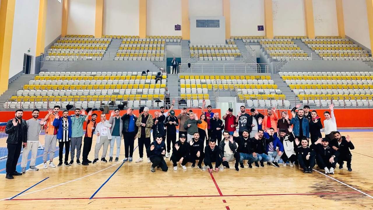 Engelleri sporla aştılar