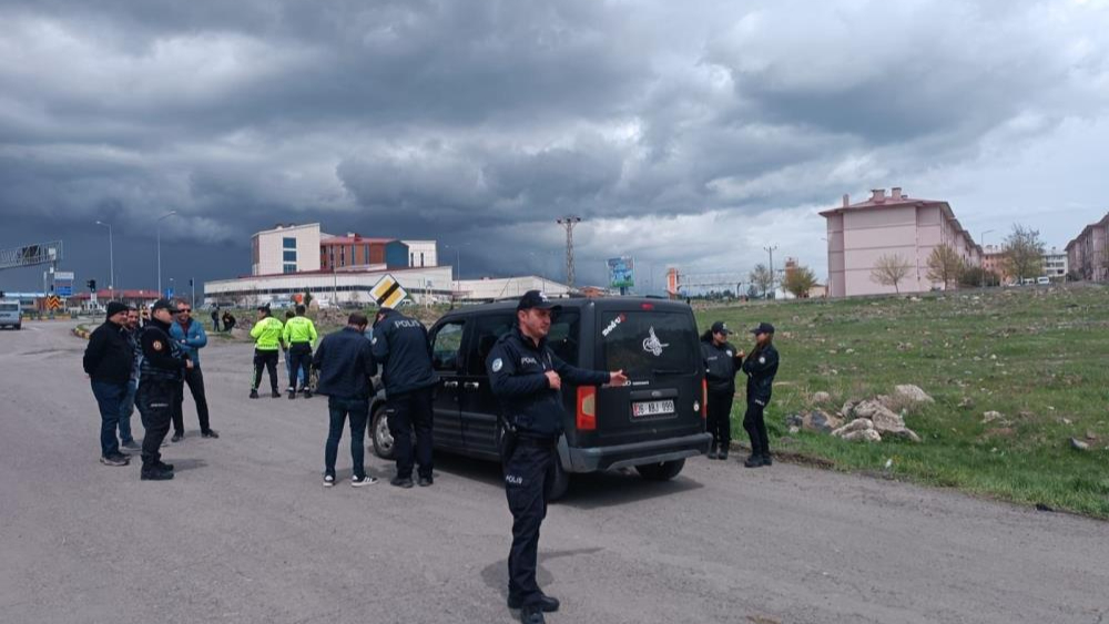 Kars’ta okul çevreleri polislere emanet