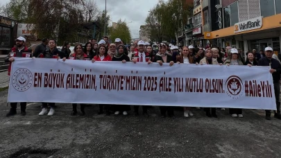 Aile birliği için hep birlikte yürüdüler