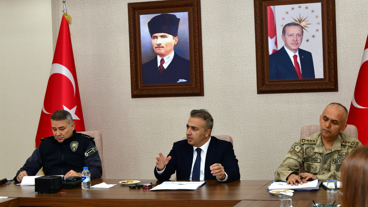 Vali Çiçek: “Şehrimizin huzuru için çalışmaya devam edeceğiz”