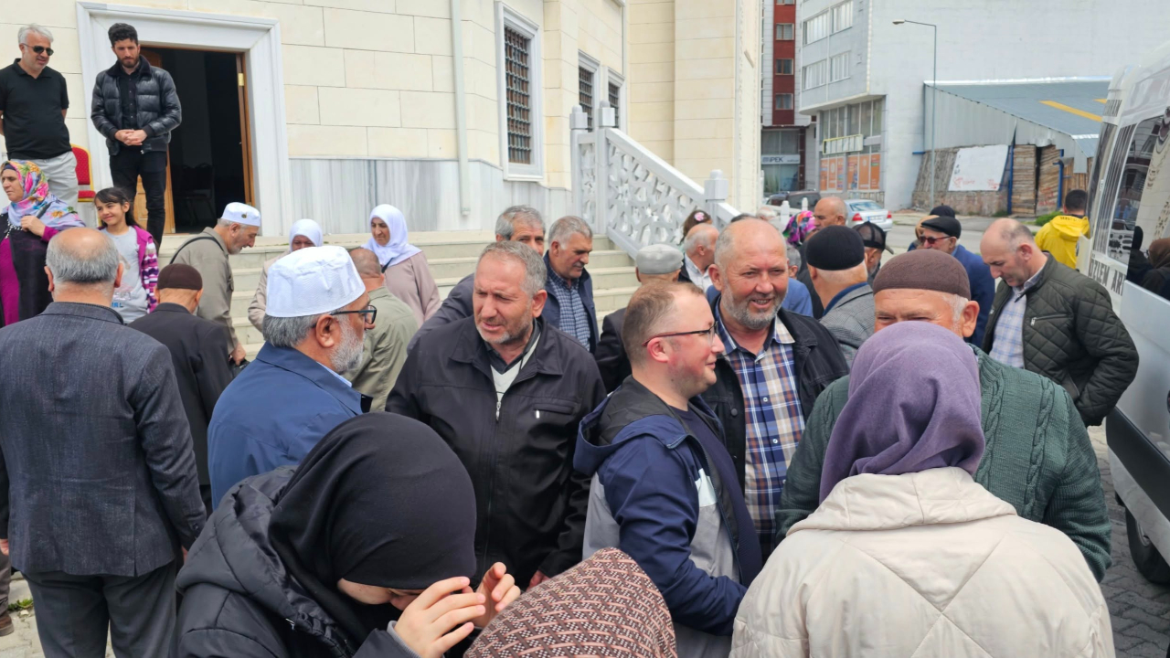 Hacı adayları kutsal topraklara uğurlandı