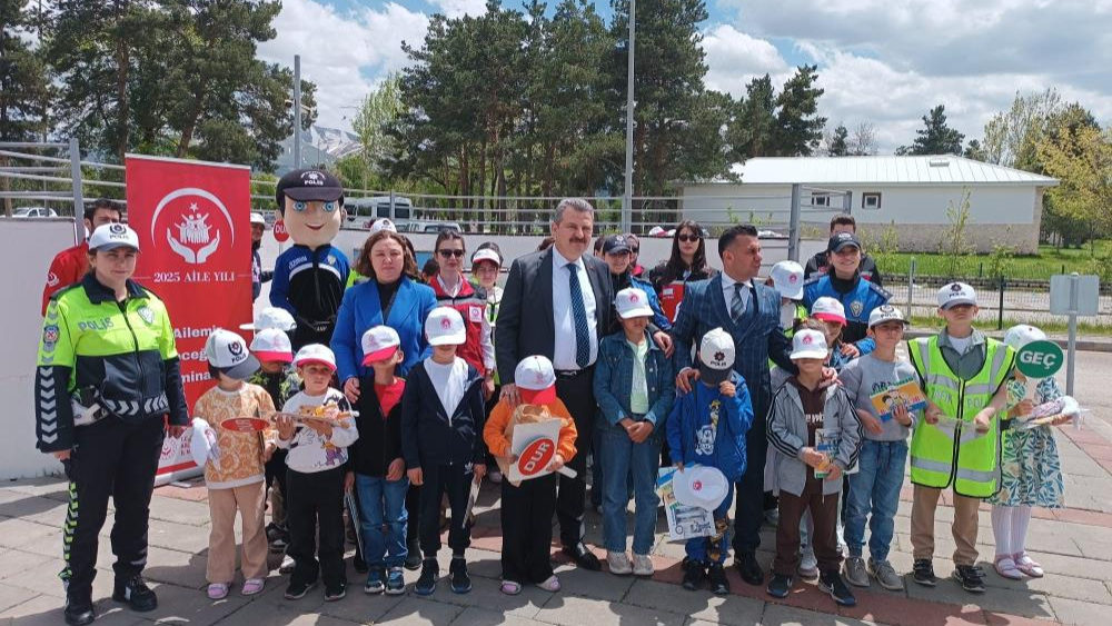 Çocuklara trafik eğitimi etkinliği