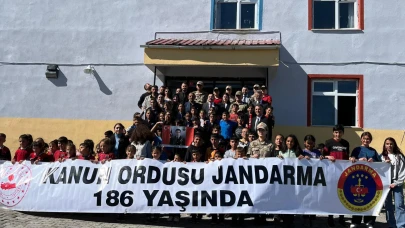 Hanak’ta uçurtmalar jandarma için uçtu