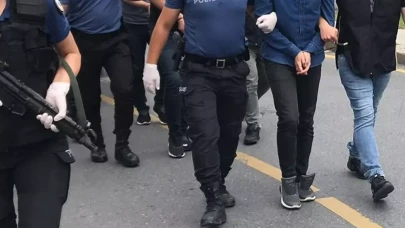 TSK'da FETÖ operasyonu! 56 asker gözaltında