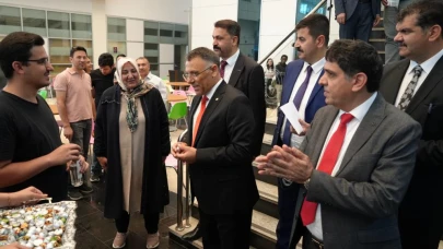 Devir-teslim töreninde rektör gözyaşlarını tutamadı