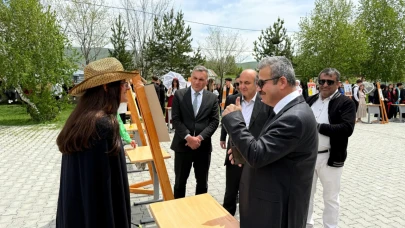 15 Temmuz Şehitler Anadolu Lisesi’nde Edebiyat Sergisi