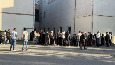Kavgayı ayırmaya çalışırken canından oldu