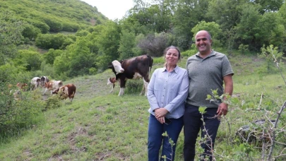 Erzincan’da kadın muhtar, hayvancılıkta örnek oluyor
