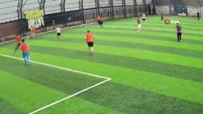 Futbol oynarken kalp krizi geçiren genç hayatını kaybetti